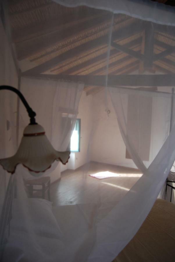 B&B Charme Sa Pardina Orroli Quarto foto